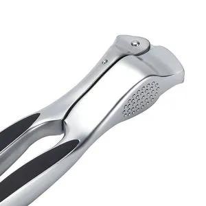 Espremedor de alho em liga de zinco Fracalanza Cookfire 17,5cm