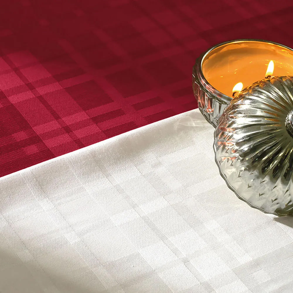 Toalha de Mesa Retangular 8 Lugares Tartan Vermelho 1,80m x 2,70m